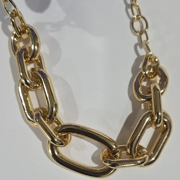 Designer Calvin Klein Gold Link Necklace – 18" Women’s Statement Fashion Jewelry - Picture 8 of 8